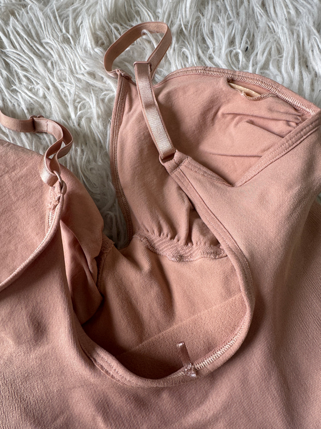 Krem/Bej Tanga Kesim Ayarlanabilir Askılı Korse Body – Bel & Karın Toparlayıcı, İz Yapmaz