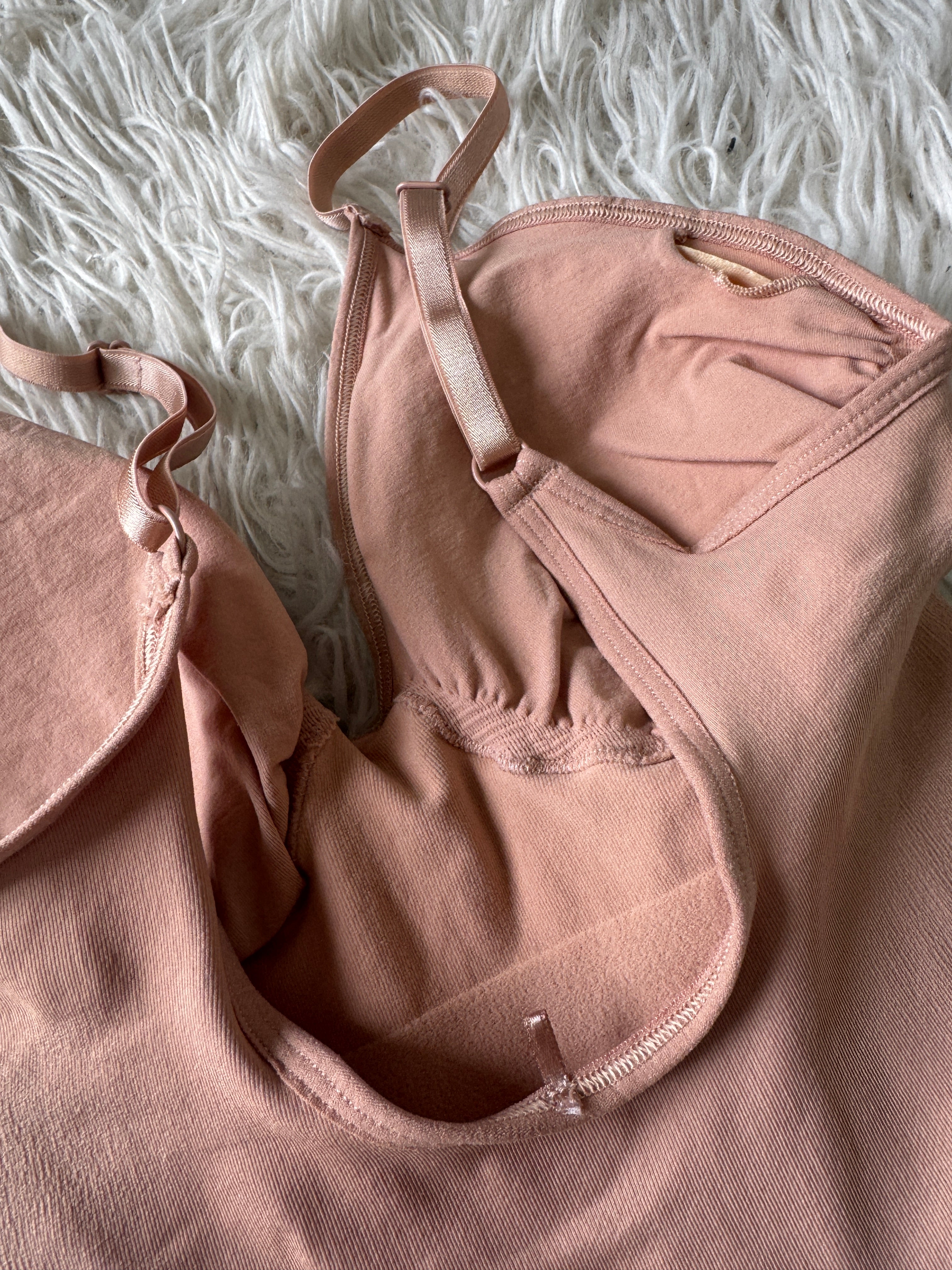 Krem/Bej Tanga Kesim Ayarlanabilir Askılı Korse Body – Bel & Karın Toparlayıcı, İz Yapmaz