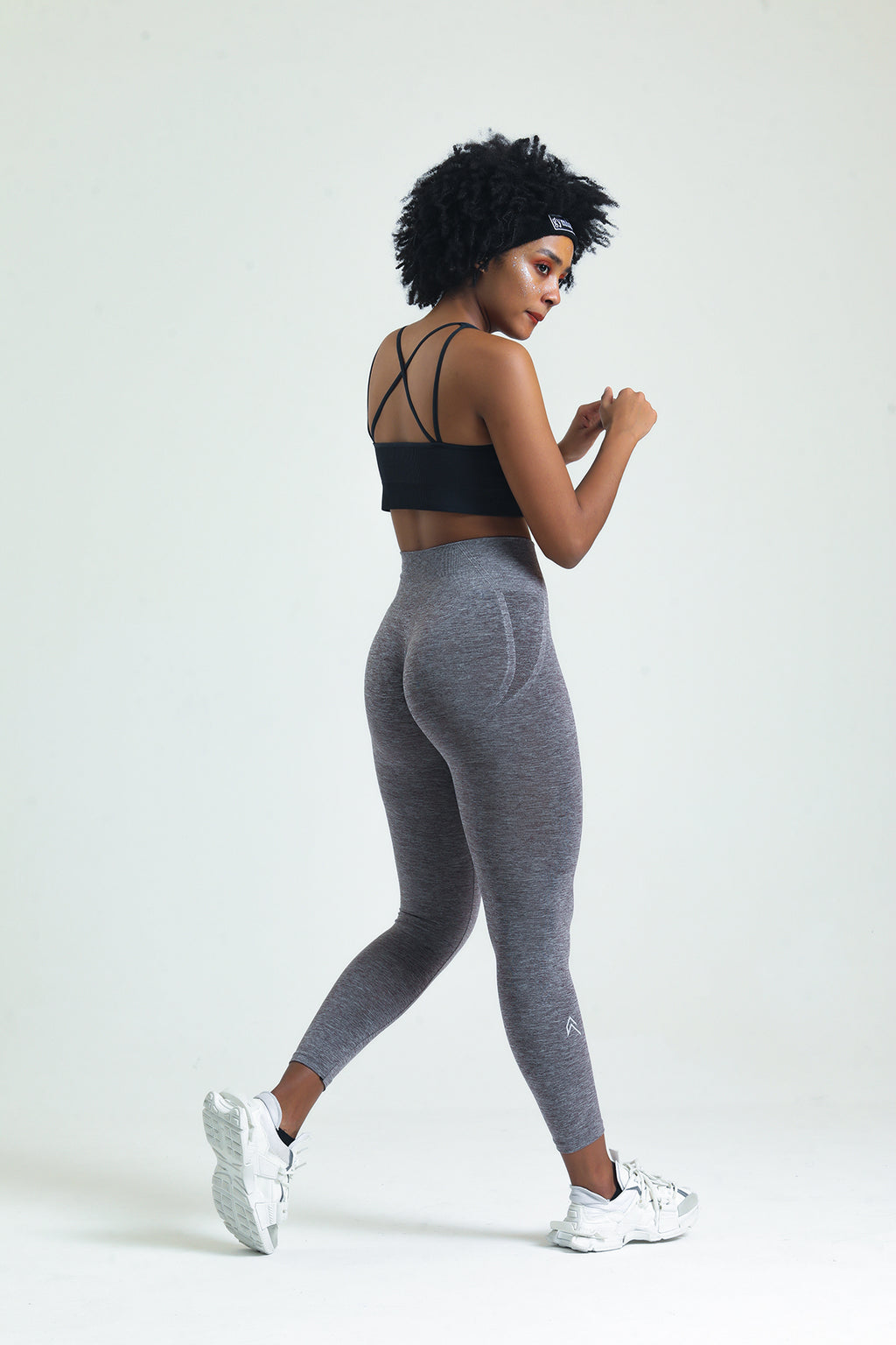 OA Serisi Gri Kırçıllı Kalçası Büzgülü Push Up Kalça Şekillendirici Seamless Scrunch Likralı Spor  Kadın Tayt