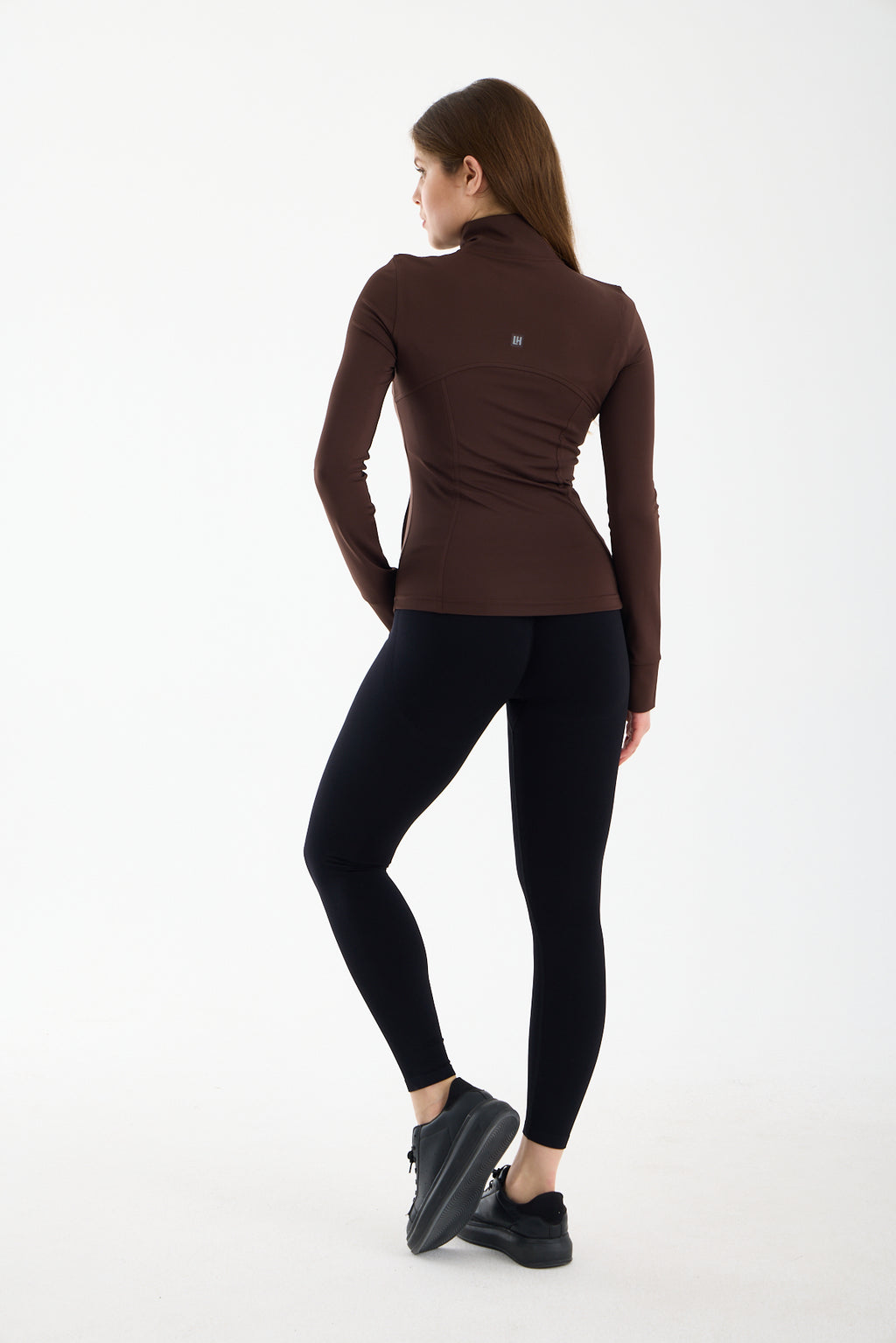 Kahve Kadın Premium Spor Ceket – Uzun Kollu, Fermuarlı, Yoga Pilates Fitness Koşu Antrenman Üstü