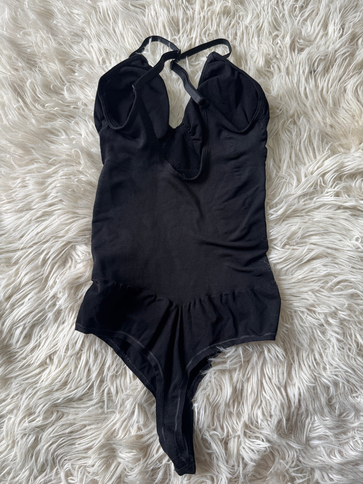 Siyah Tanga Kesim Ayarlanabilir Askılı Korse Body – Bel & Karın Toparlayıcı, İz Yapmaz