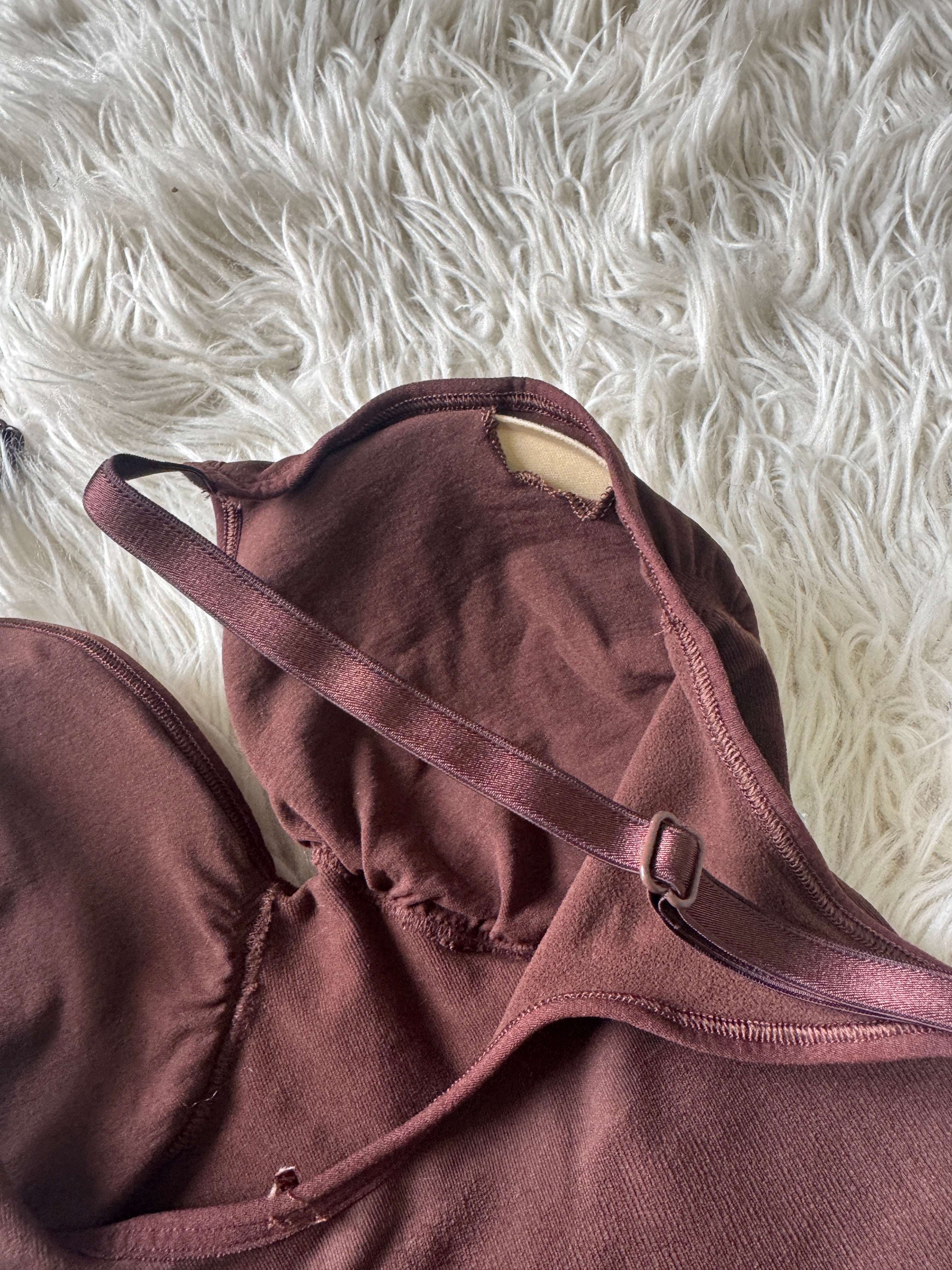 Kahve Tanga Kesim Ayarlanabilir Askılı Korse Body – Bel & Karın Toparlayıcı, İz Yapmaz