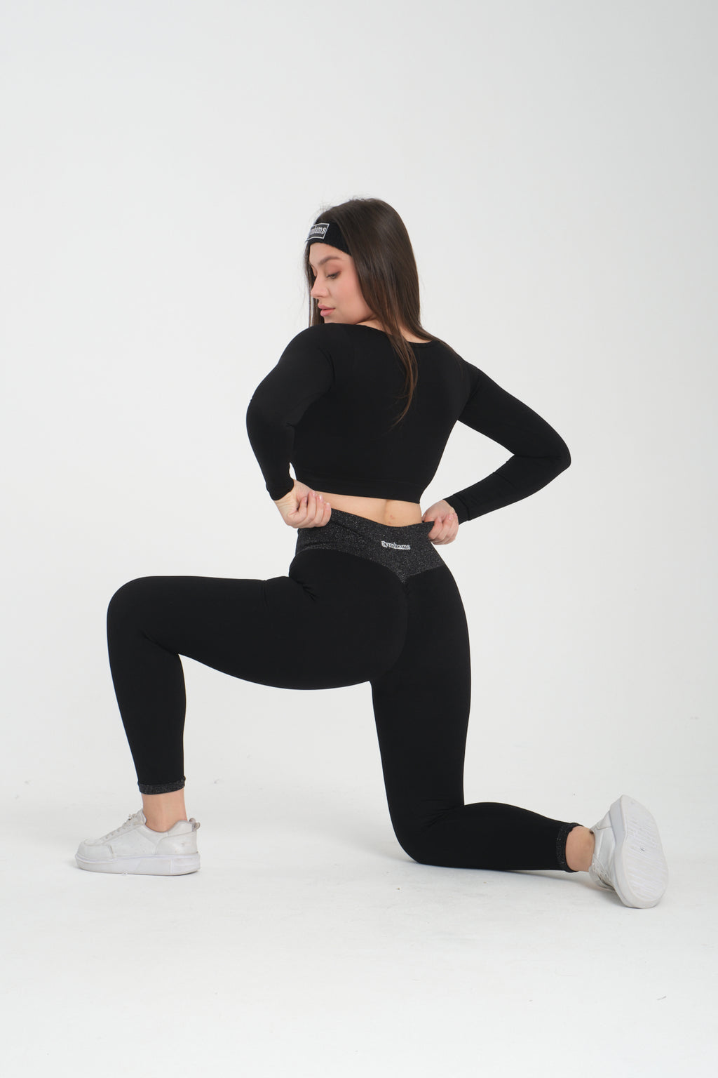 Simli Kemer Detaytlı Siyah Kalçası Büzgülü Kalça Şekillendirici Push Up Kadın Spor Tayt