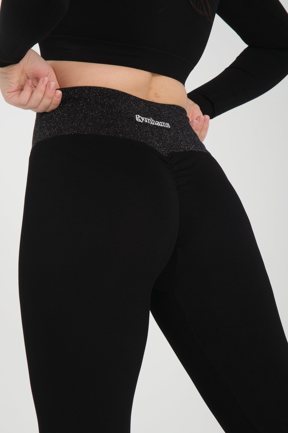 Simli Kemer Detaytlı Siyah Kalçası Büzgülü Kalça Şekillendirici Push Up Kadın Spor Tayt