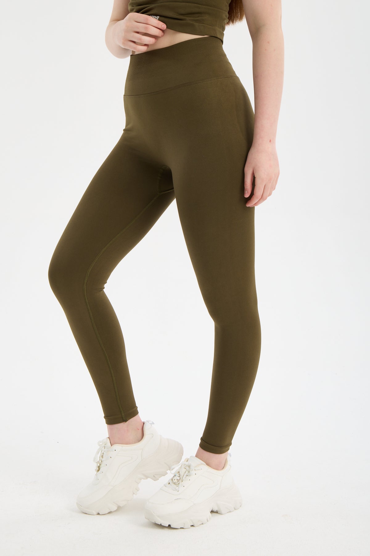 Haki CloudSoft Arkası V Kesim Dikişsiz Spor Tayt - Belirgin Olmayan Hafif Büzgülü Fitness Taytı