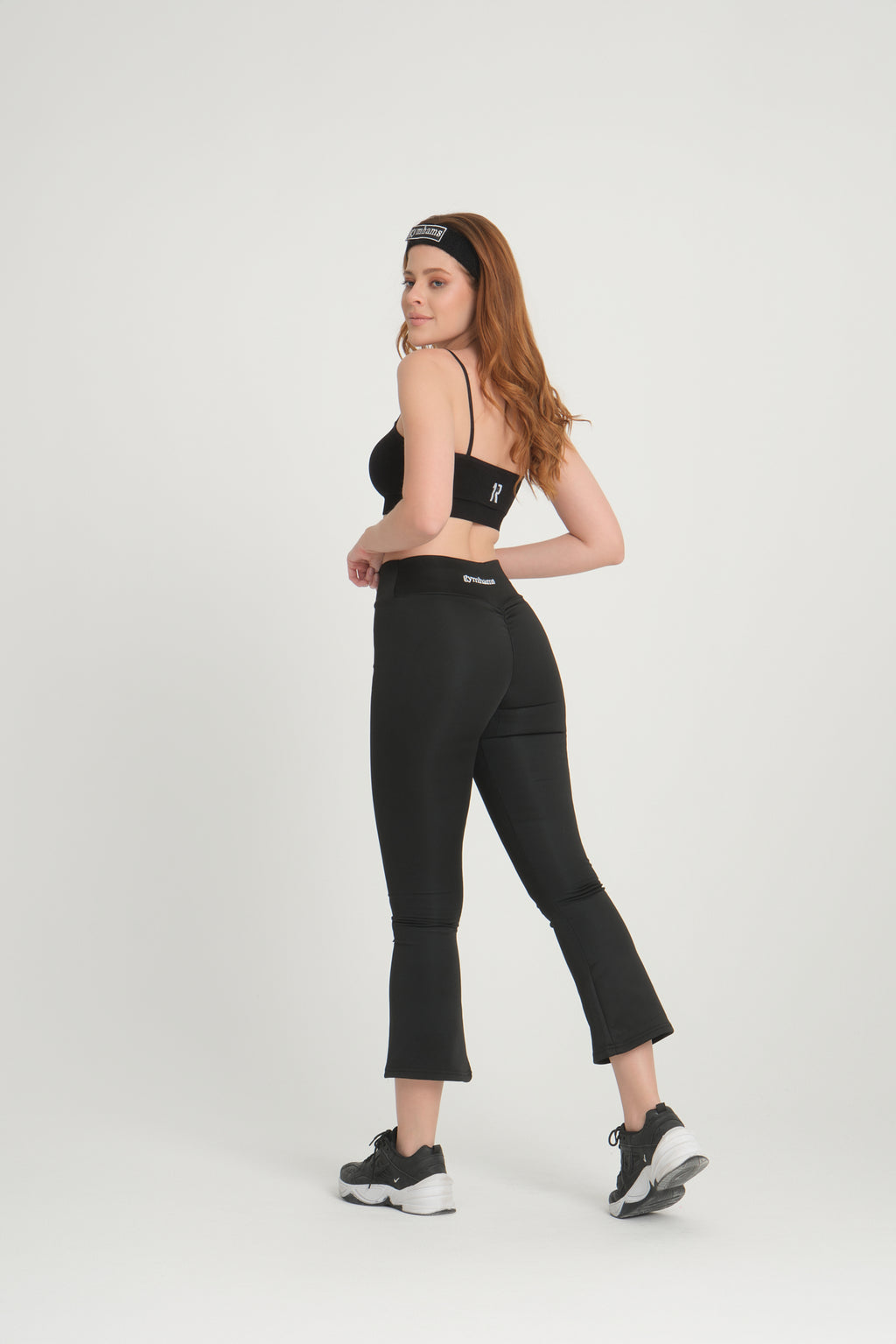 İspanyol Paça Siyah Kalçası Büzgülü Kalça Şekillendirici Toparlayıcı Push Up Kadın Spor Tayt