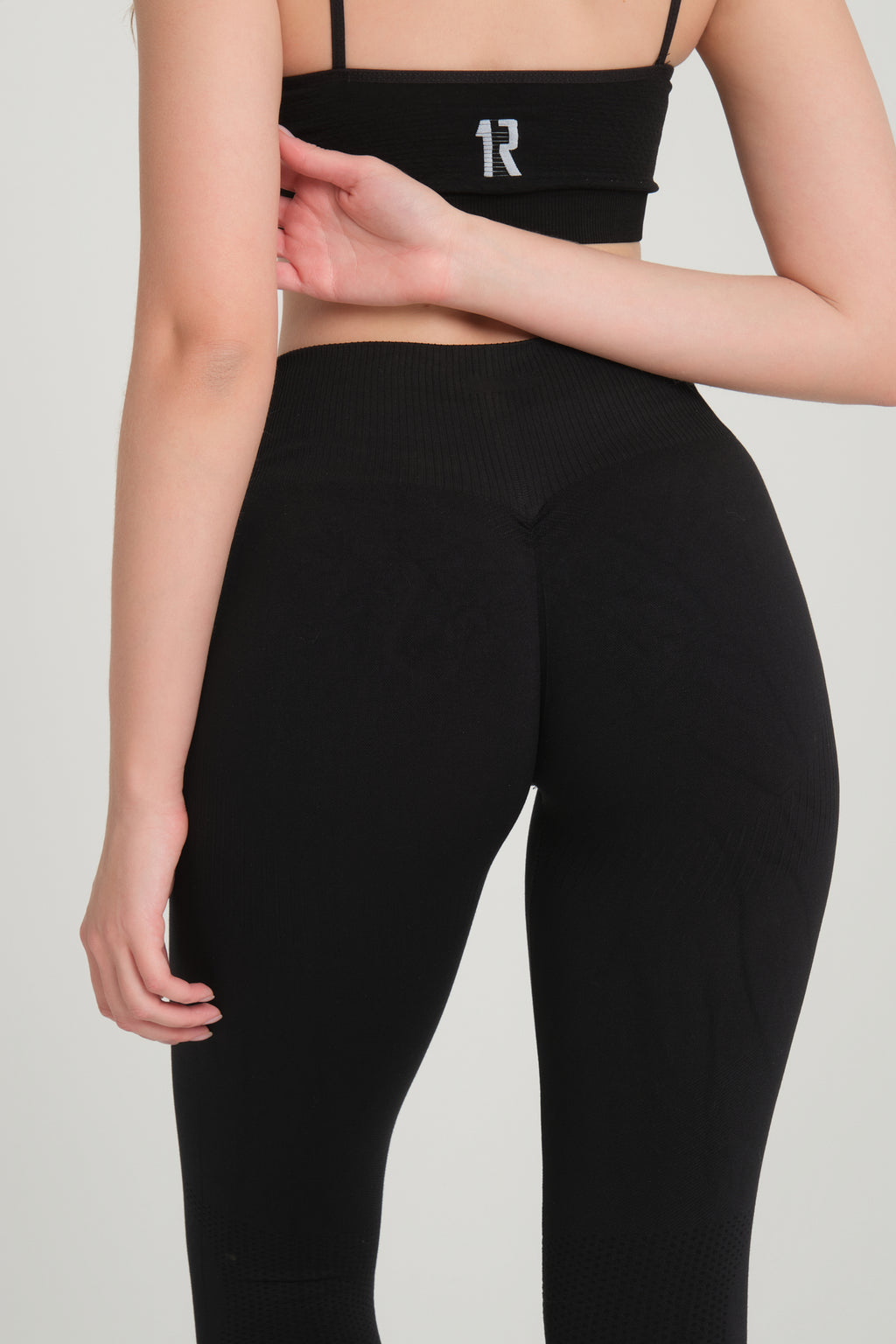 Siyah (BASKISIZ) Kalçası Büzgülü Kalça Şekillendirici Push Up Kadın Spor Tayt