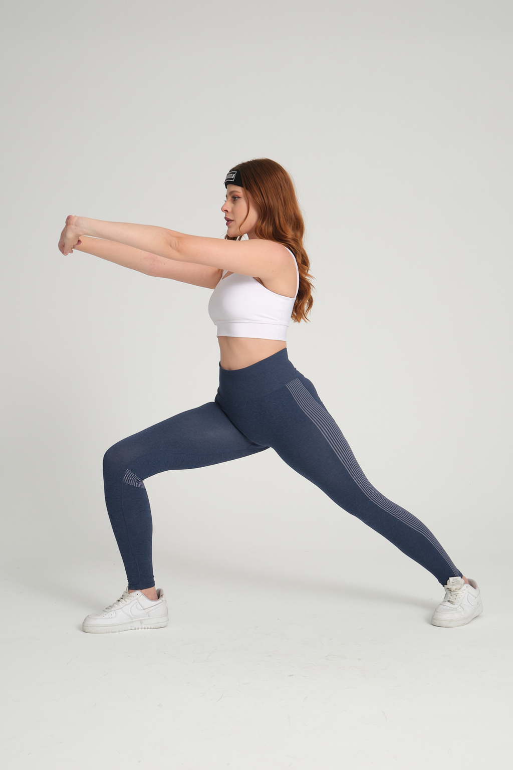 Wind Serisi Lacivert Yumuşak İnce Yapılı Büzgülü Push Up Yüksek Bel Kadın Spor Tayt