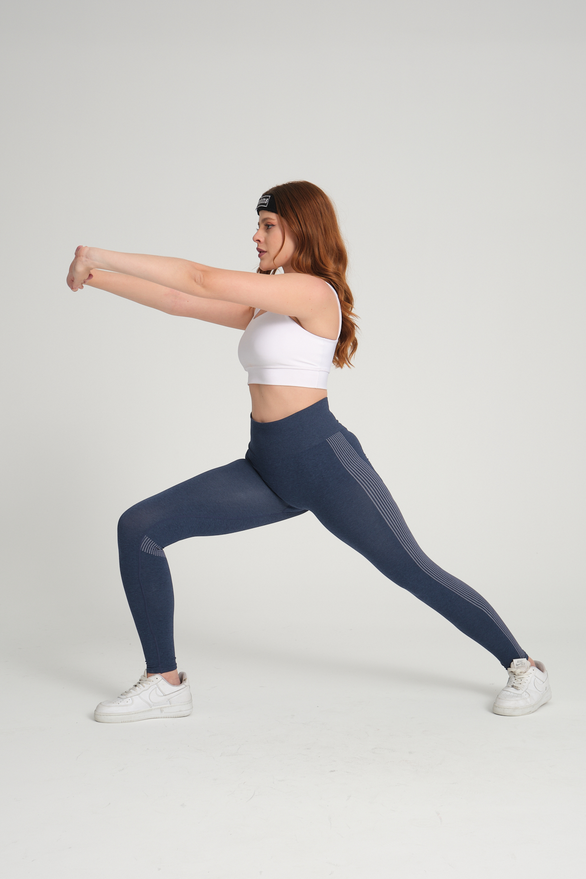 Wind Serisi Lacivert Yumuşak İnce Yapılı Büzgülü Push Up Yüksek Bel Kadın Spor Tayt