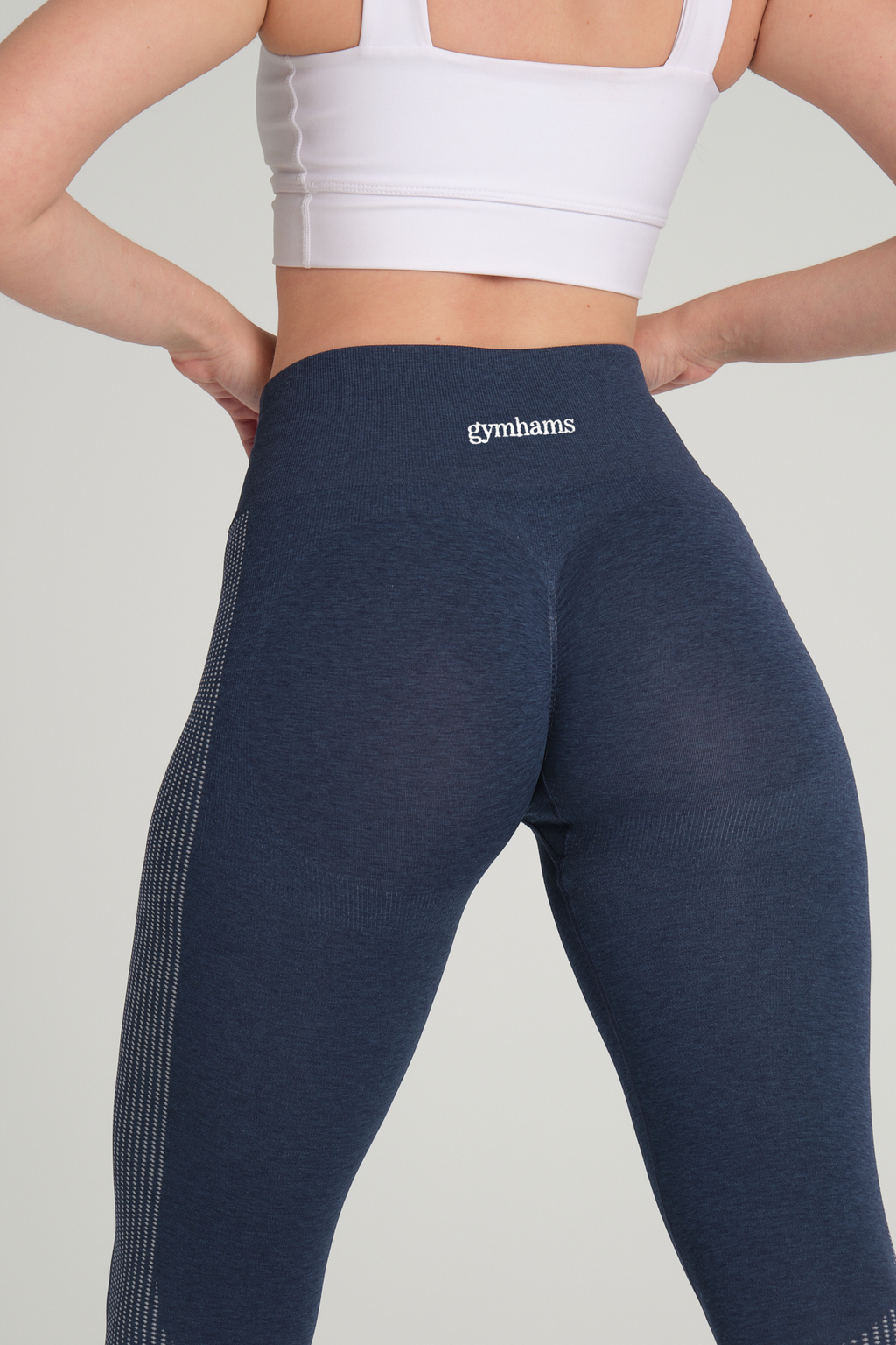 Wind Serisi Lacivert Yumuşak İnce Yapılı Büzgülü Push Up Yüksek Bel Kadın Spor Tayt