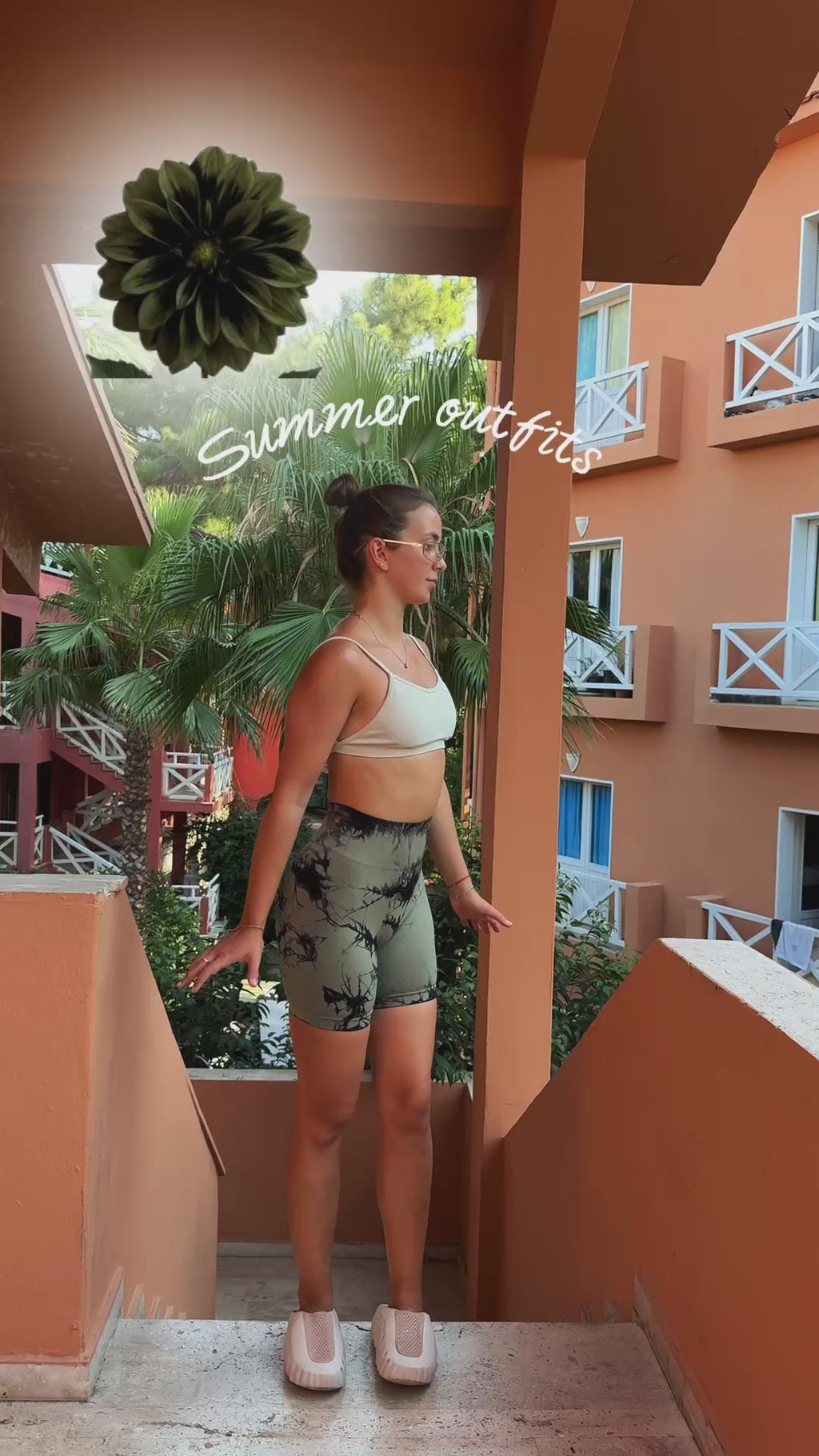 Kahve Batik Marble Shorts Kalça Büzgülü BİKER Şort – Push-up Toparlayıcı & Şekillendirici