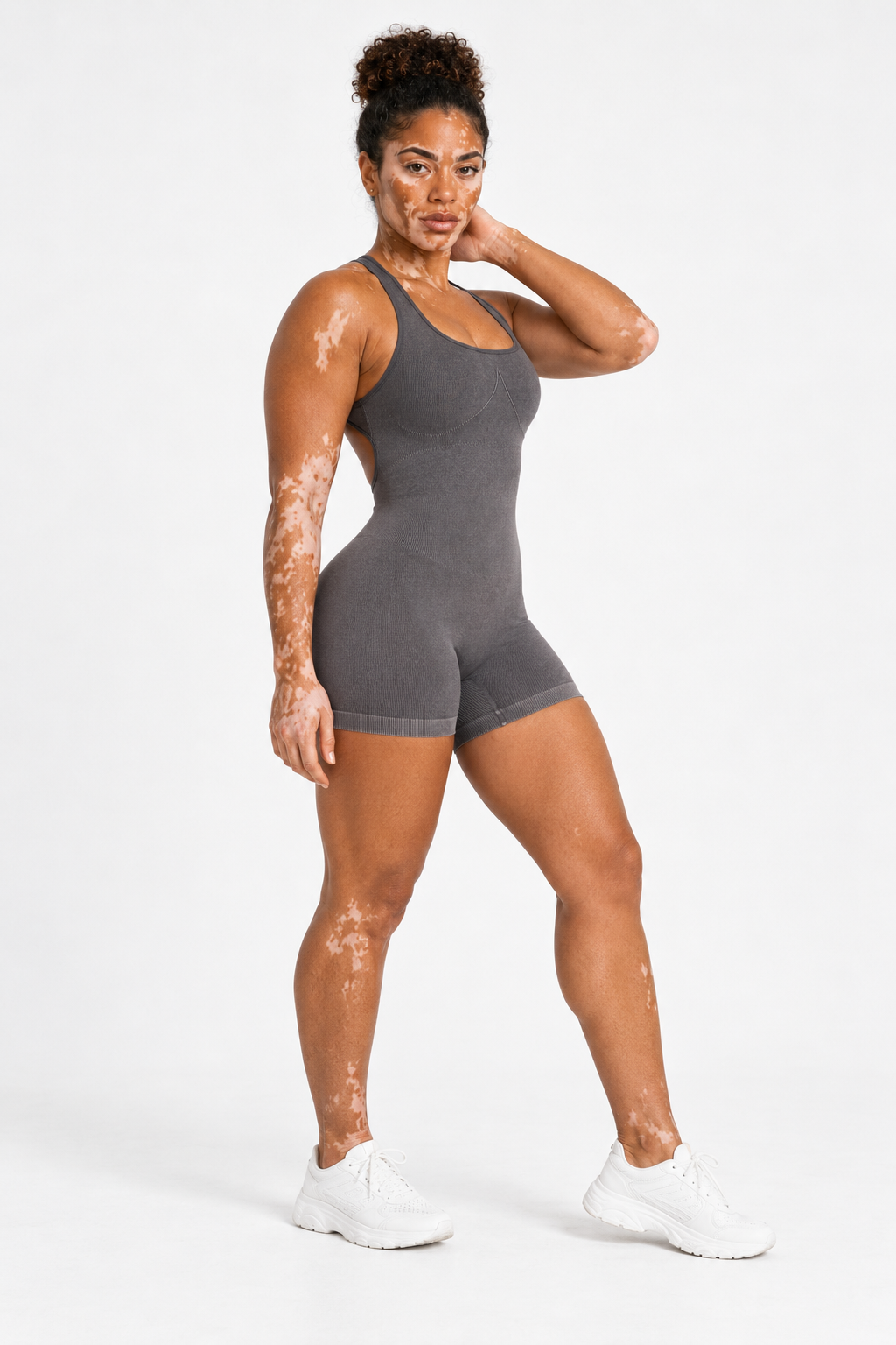 Gri Sırt Dekolteli Spor Tulum/Jumpsuit - Büzgülü & Şortlu