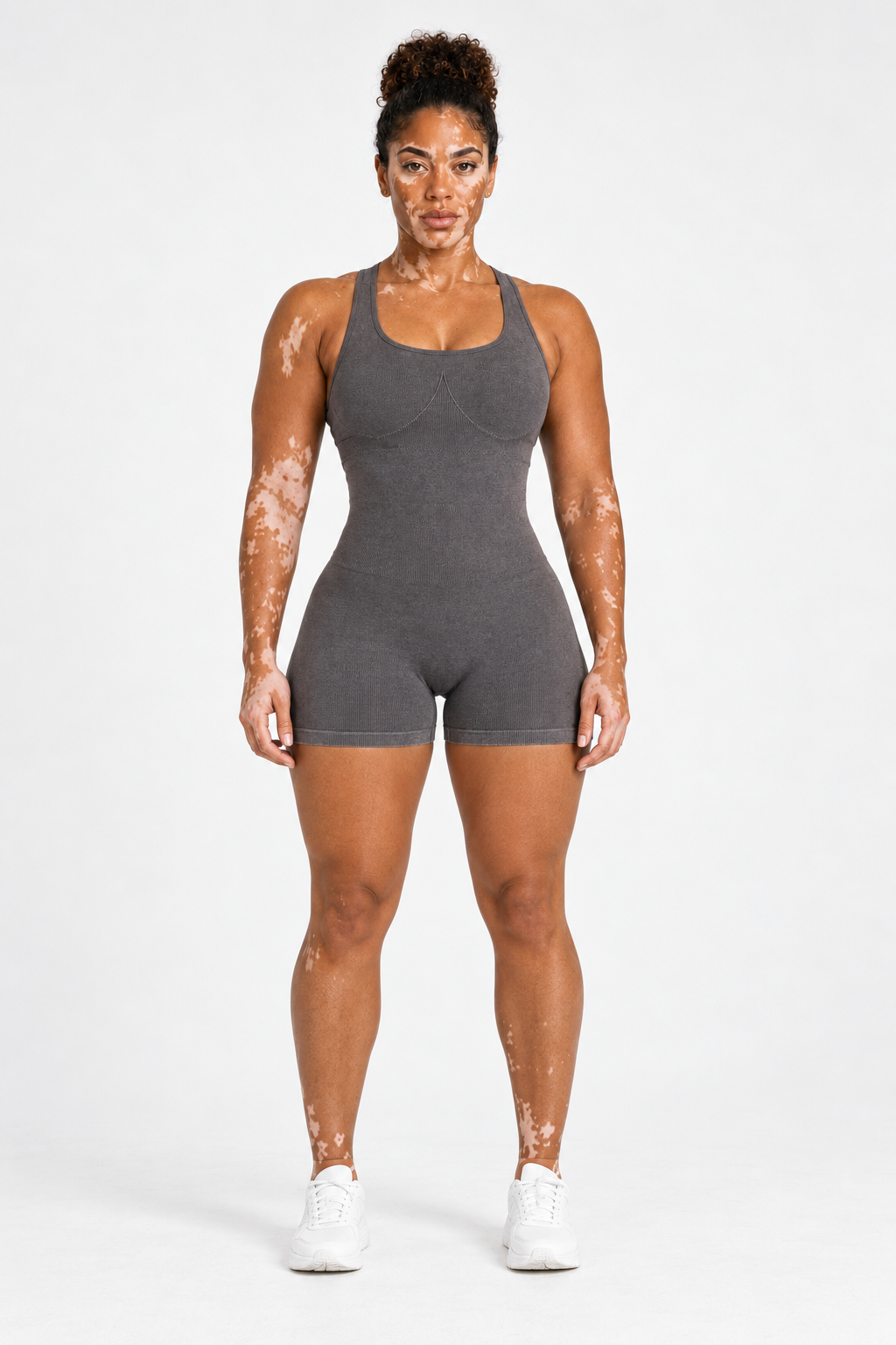 Gri Sırt Dekolteli Spor Tulum/Jumpsuit - Büzgülü & Şortlu
